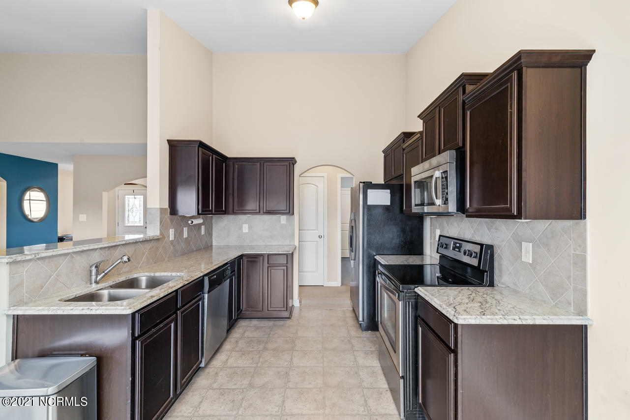 267 Merin Height Road Jacksonville, NC 28546 - Photo 16 of 35 16