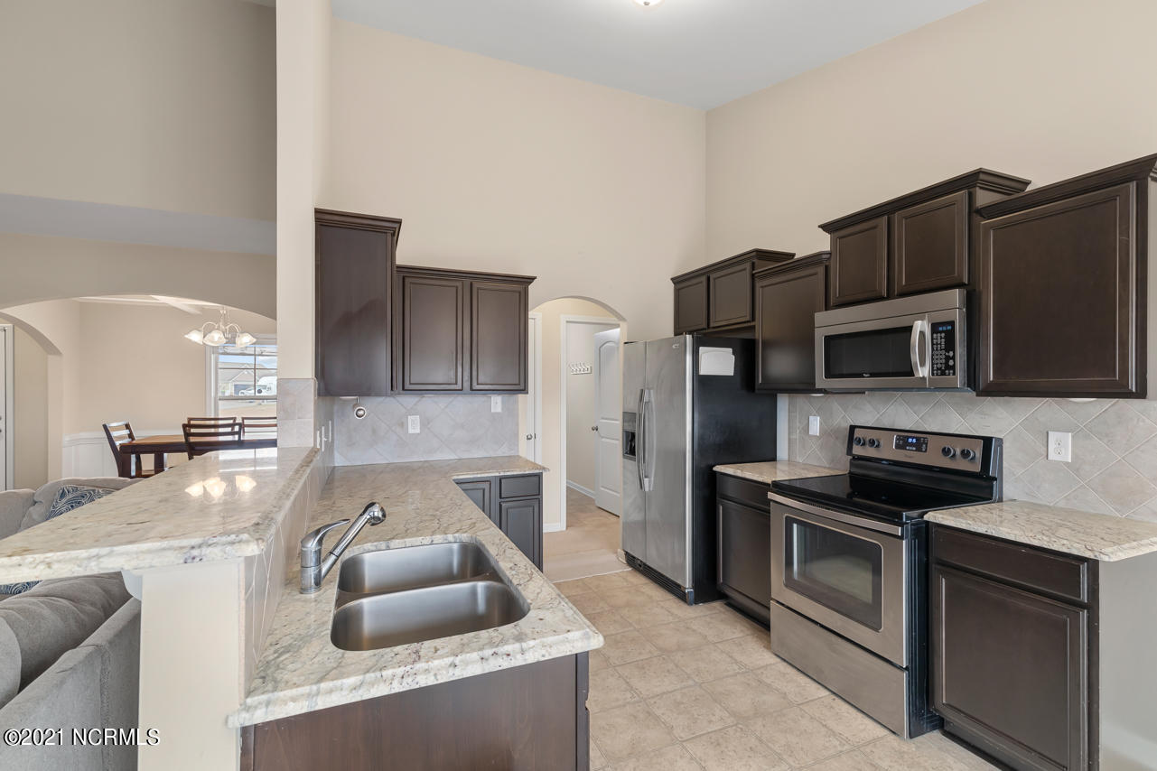 267 Merin Height Road Jacksonville, NC 28546 - Photo 17 of 35 17
