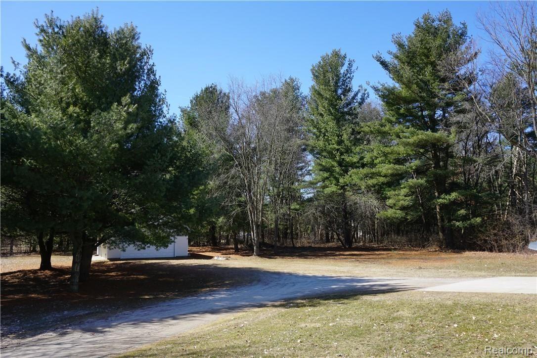 2169 Emerson Road Goodells, MI 48027 - Photo 32 of 34 DSC00705.JPG
