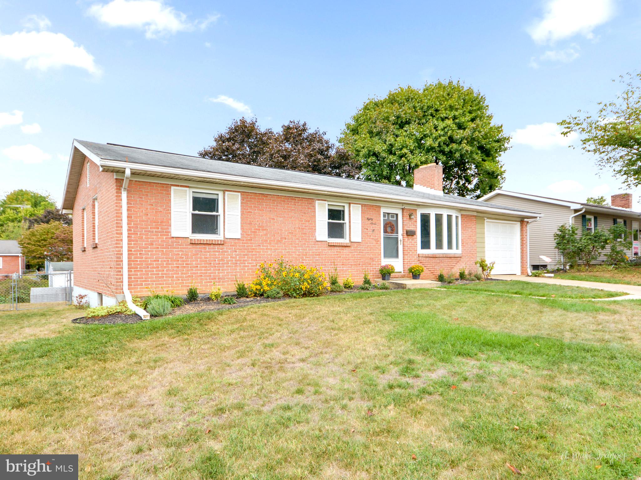 87 Wakefield Road Hagerstown, MD 21740 - Photo 3 of 42