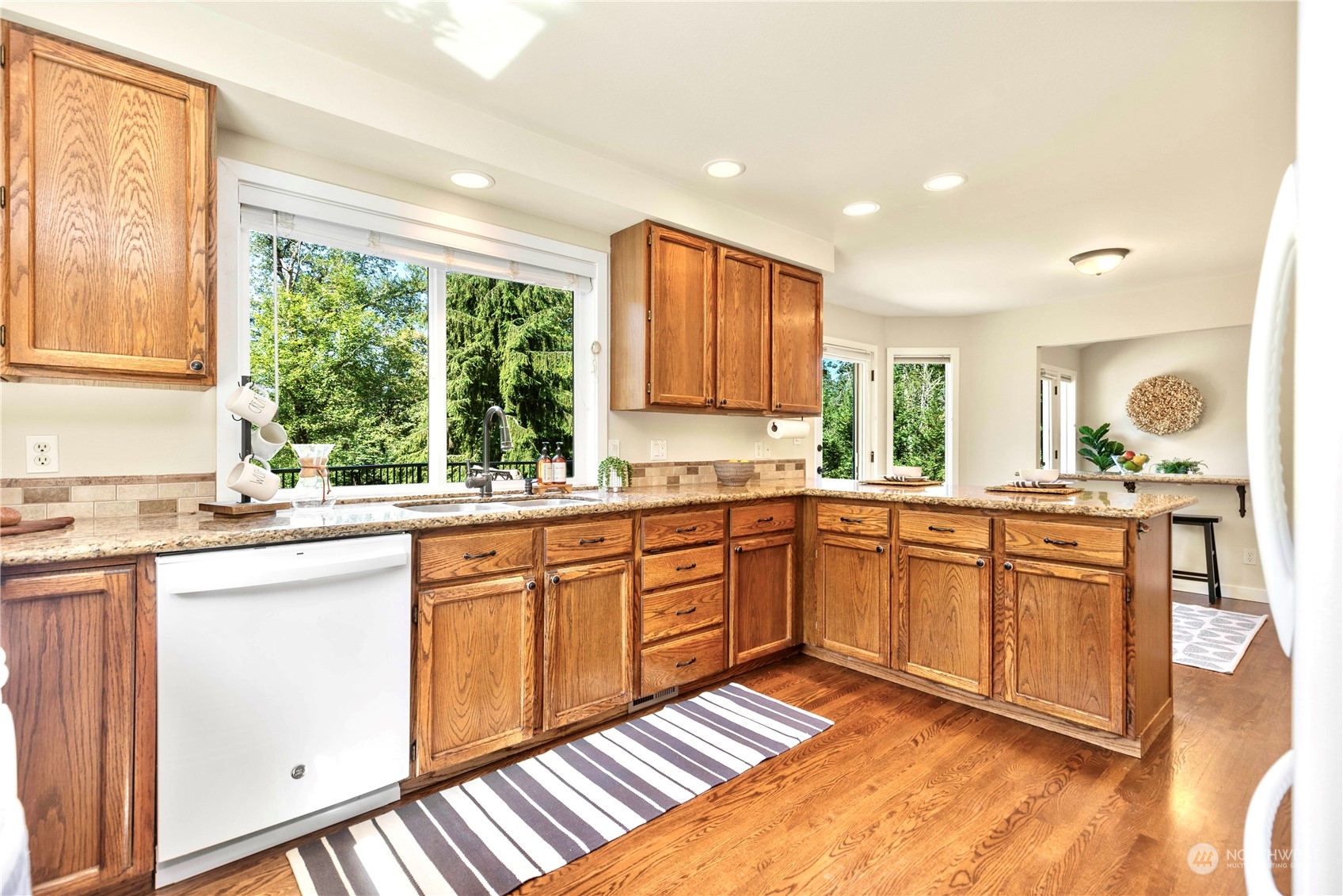 17633 Mountain View Road Northeast Duvall, WA 98019 - Photo 16 of 29 Gallery Image 16
