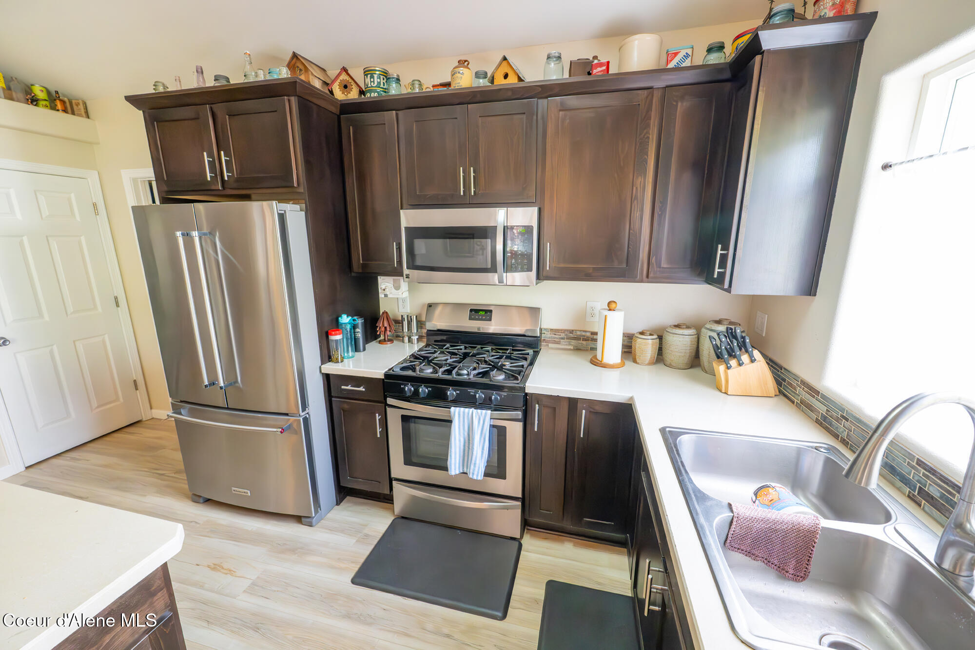 1506 South Riverside Harbor Drive Post Falls, ID 83854 - Photo 37 of 75 Kitchen_03_2000