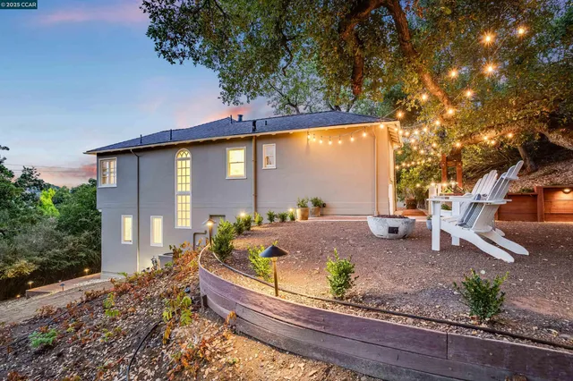 a house view with a outdoor space