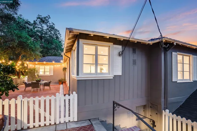 $2,099,000 | 4 La Campana Road, Orinda, CA 94563