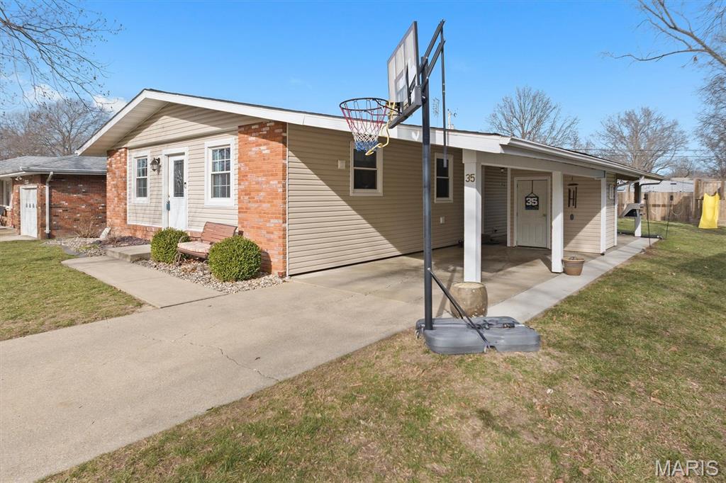 35 Cardinal Lane Highland, IL 62249 - Photo 31 of 38