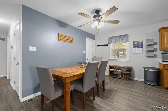 $220,000 | 35 Cardinal Lane, Highland, IL 62249