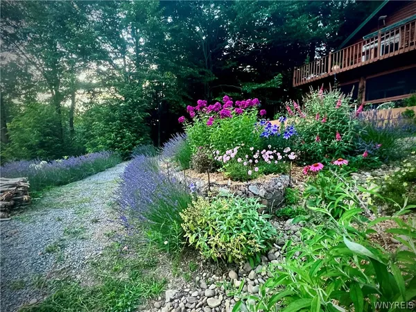 $569,000 | 17 Smith Lane, Williamstown, NY 13302