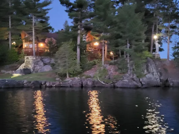 $3,000,000 | 1 Ramsey Island, Michigamme, MI 49861