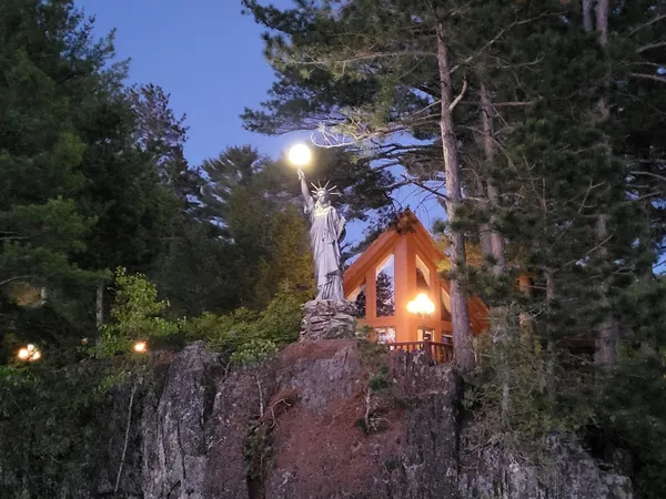 $3,000,000 | 1 Ramsey Island, Michigamme, MI 49861