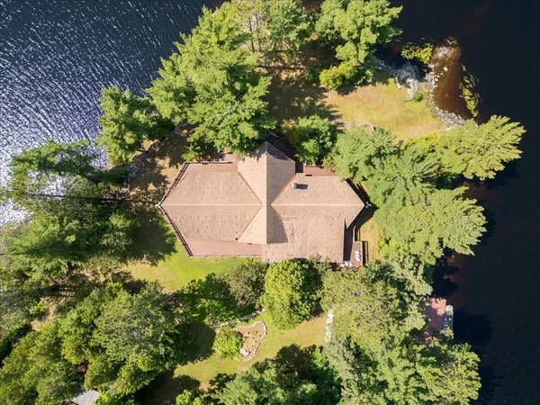 $3,000,000 | 1 Ramsey Island, Michigamme, MI 49861
