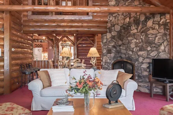 $3,000,000 | 1 Ramsey Island, Michigamme, MI 49861