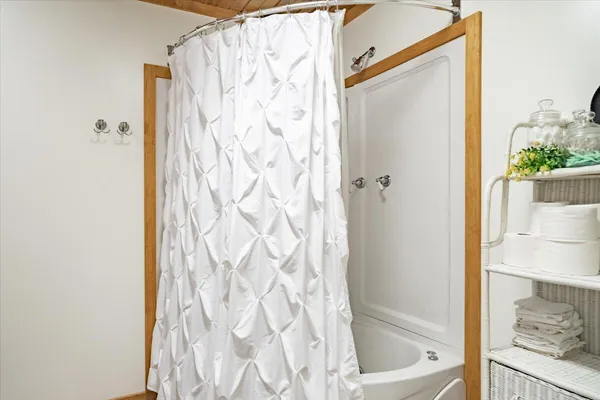 $3,000,000 | 1 Ramsey Island, Michigamme, MI 49861