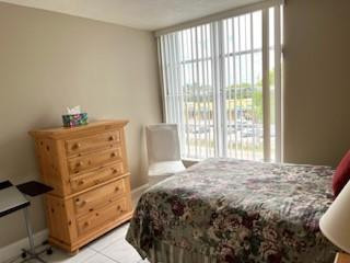 6901 Cypress Road, Unit D12 Plantation, FL 33317 - Photo 13 of 16 2nd Bedroom