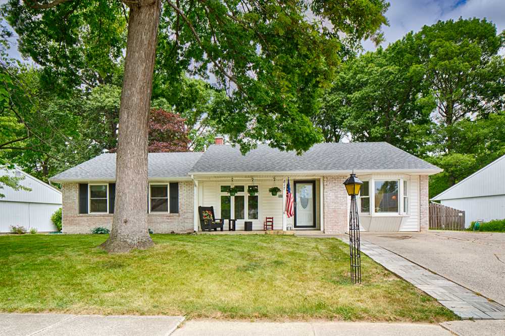 817 Applewood Road Fort Wayne, IN 46825 - Photo 1 of 36 Gallery Image 1