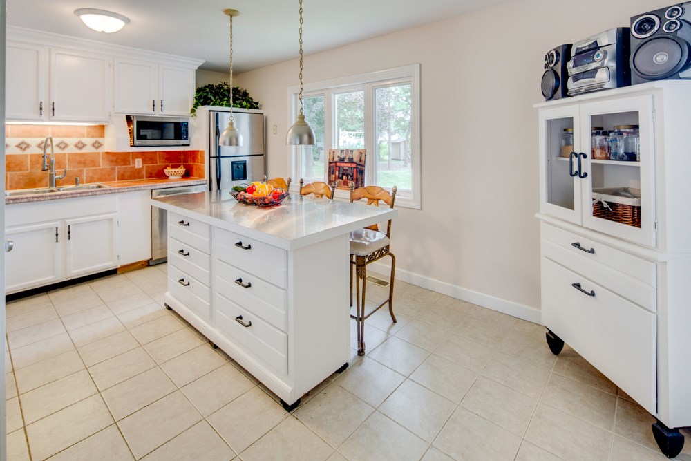 817 Applewood Road Fort Wayne, IN 46825 - Photo 14 of 36 Gallery Image 14