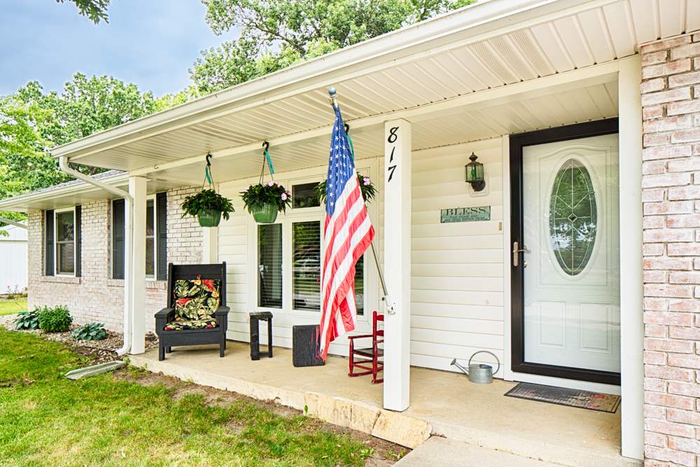 817 Applewood Road Fort Wayne, IN 46825 - Photo 4 of 36 Gallery Image 4