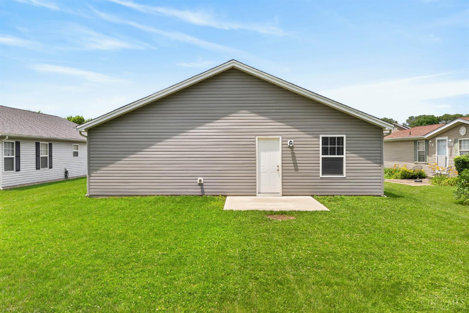 605 Diamond Loop Middletown, OH 45044 - Photo 4 of 35