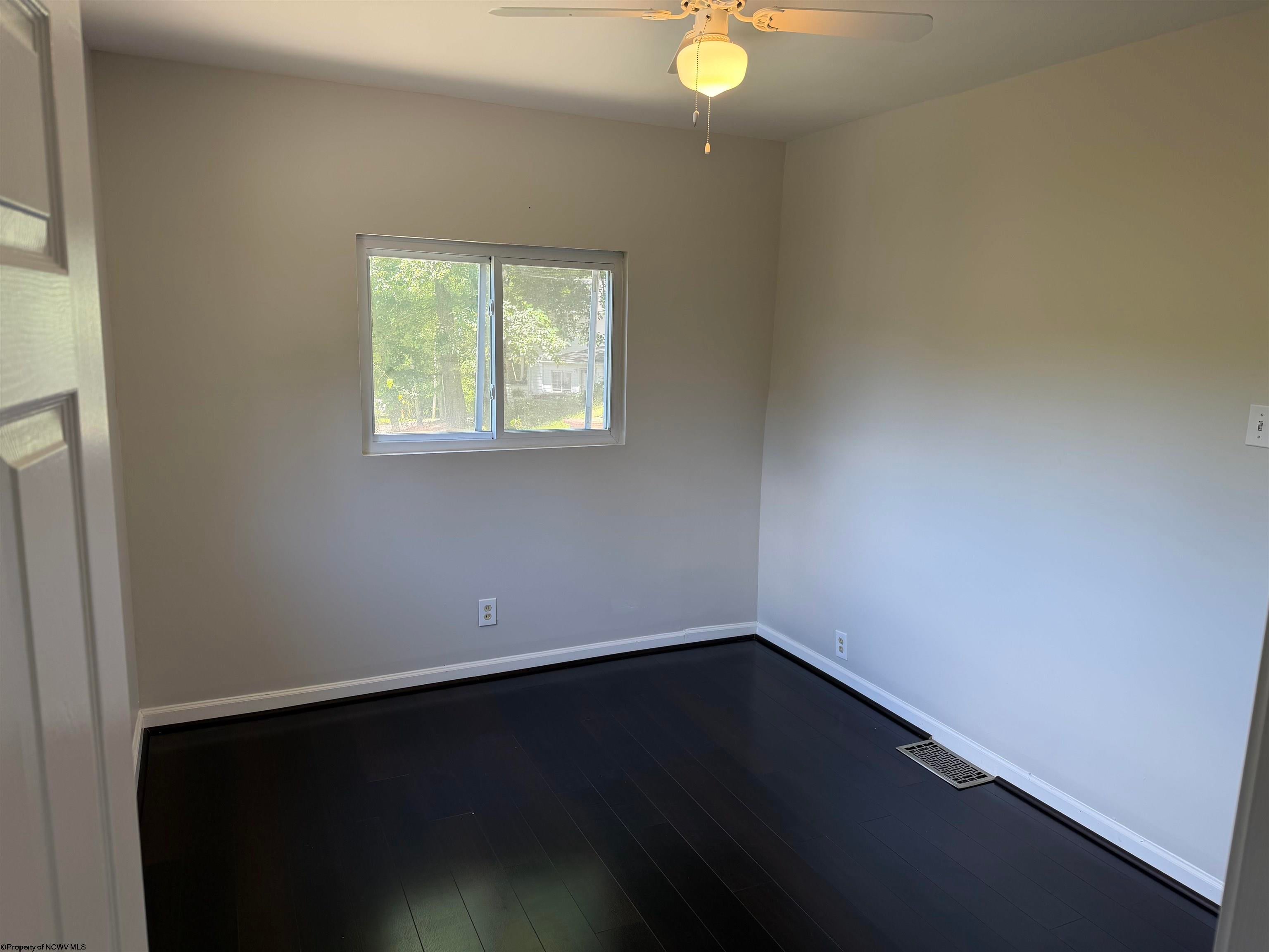 292 Sterling Road Fairmont, WV 26554 - Photo 33 of 34 Gallery Image 33