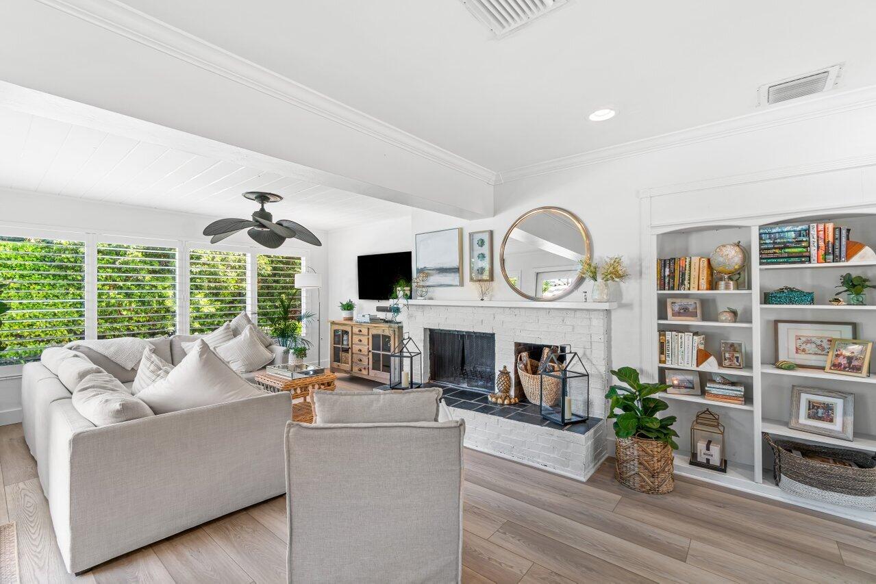 1032 Southwest 9th Avenue Boca Raton, FL 33486 - Photo 6 of 21 007-1032Southwest9thAvenue-BocaRaton-FL-