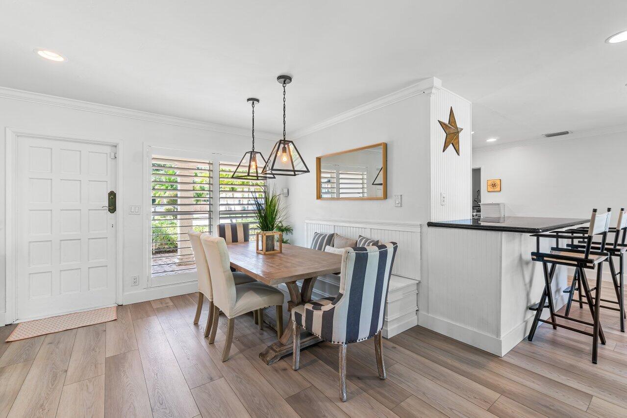 1032 Southwest 9th Avenue Boca Raton, FL 33486 - Photo 8 of 21 006-1032Southwest9thAvenue-BocaRaton-FL-