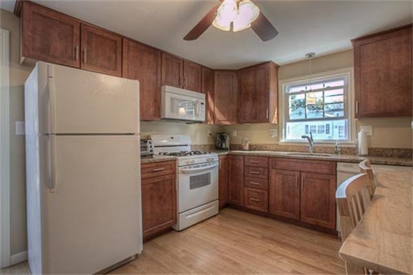 162 River Road Lowell, MA 01852 - Photo 1 of 20 Gallery Image 1