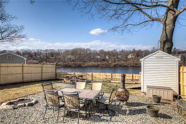 162 River Road Lowell, MA 01852 - Photo 2 of 20 Gallery Image 2