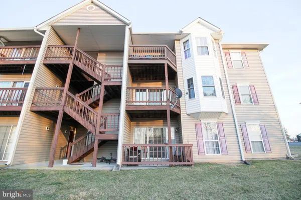 $1,625 | 102-11 Timberlake Terrace, Unit 11, Stephens City, VA 22655