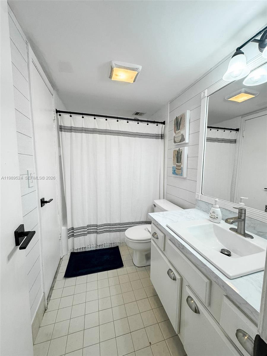 9635 Southwest 74th Street Miami, FL 33173 - Photo 20 of 44