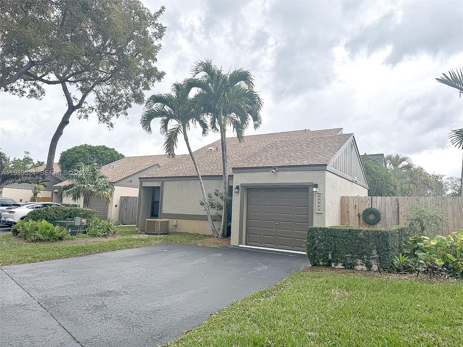 9635 Southwest 74th Street Miami, FL 33173 - Photo 2 of 44