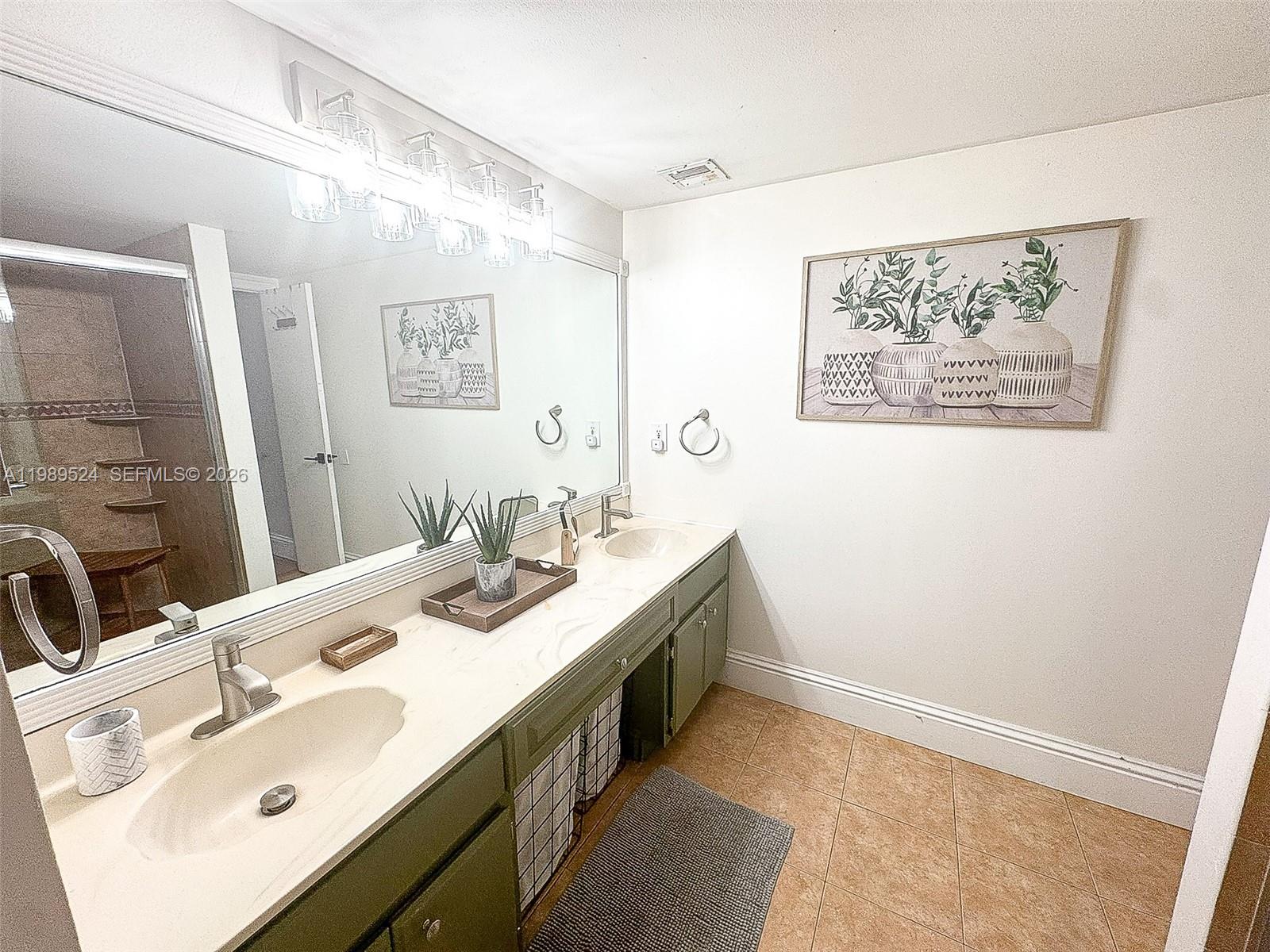 9635 Southwest 74th Street Miami, FL 33173 - Photo 37 of 44