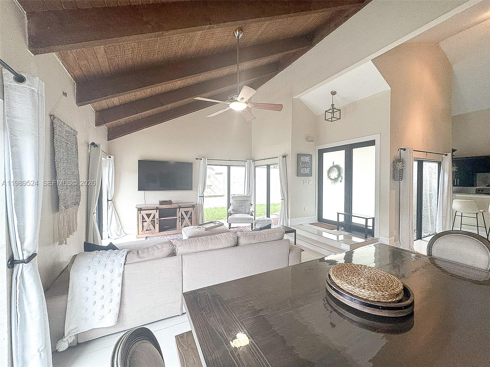 9635 Southwest 74th Street Miami, FL 33173 - Photo 7 of 44