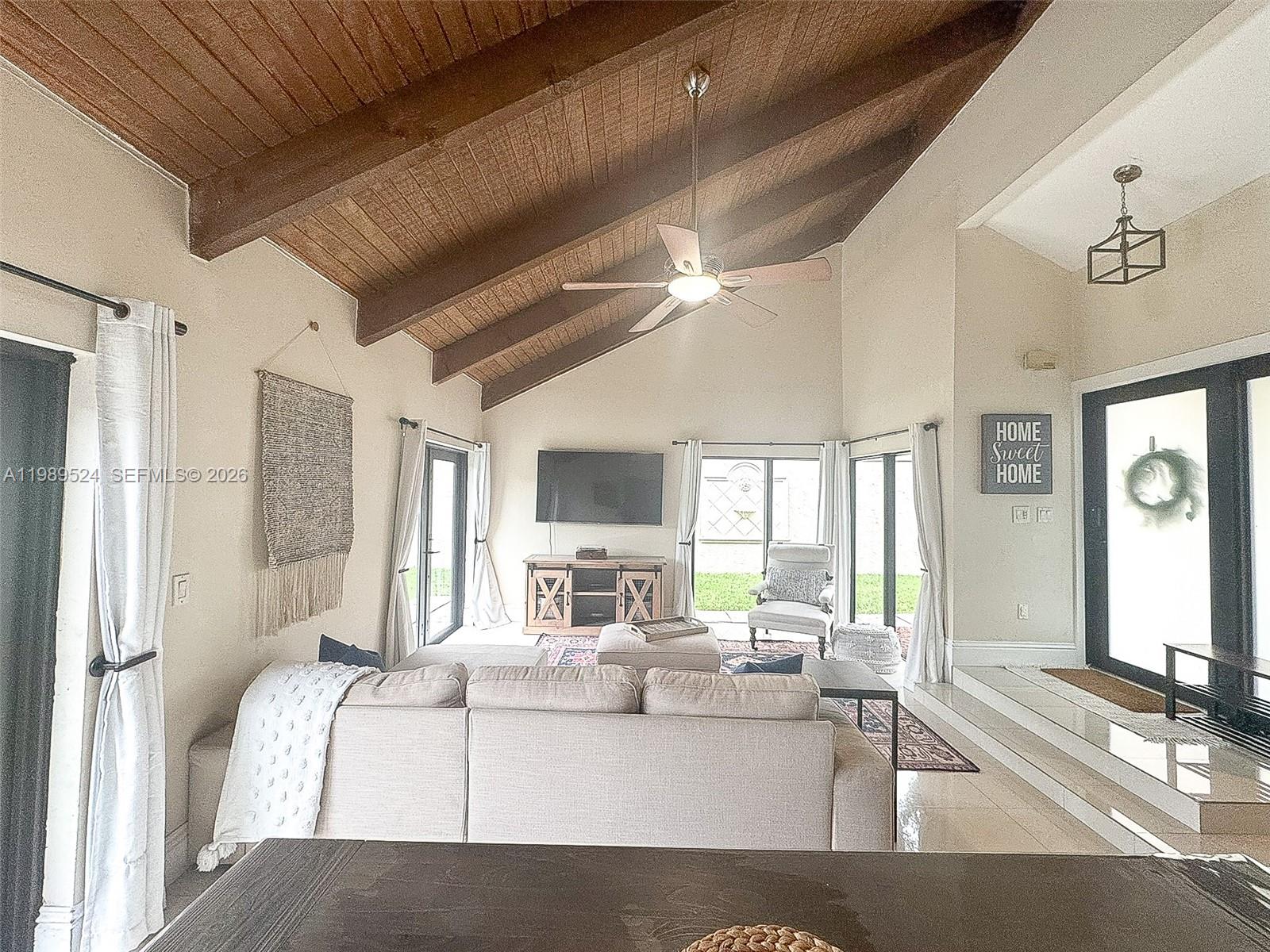 9635 Southwest 74th Street Miami, FL 33173 - Photo 8 of 44