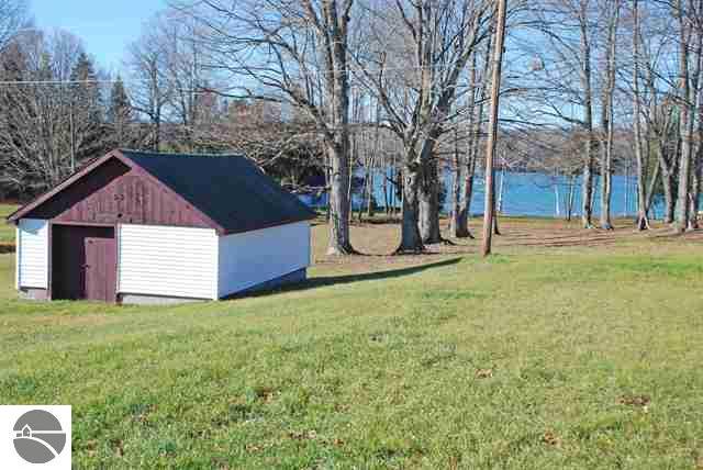 5718 South Lime Lake Road Cedar, MI 49621 - Photo 6 of 22 1732027-5.JPG