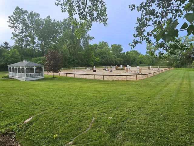 $2,800,000 | 14314 Towne Trail, Green Oaks, IL 60048