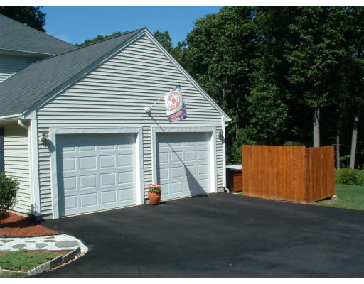 97 Carroll Hill Road Charlton, MA 01507 - Photo 6 of 14