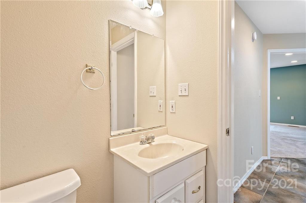 4513 Lazy H Road Fort Lawn, SC 29714 - Photo 14 of 48 Gallery Image 14