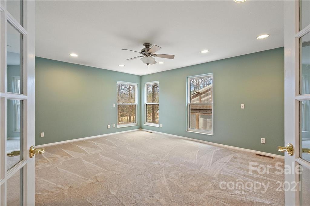 4513 Lazy H Road Fort Lawn, SC 29714 - Photo 15 of 48 Gallery Image 15