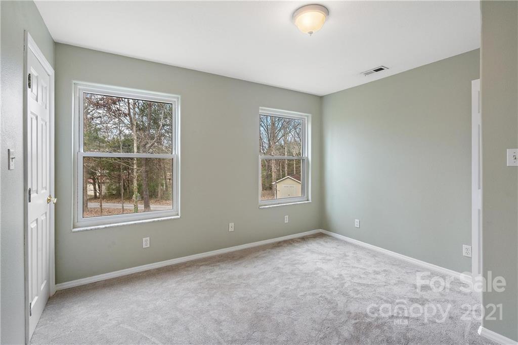 4513 Lazy H Road Fort Lawn, SC 29714 - Photo 29 of 48 Gallery Image 29
