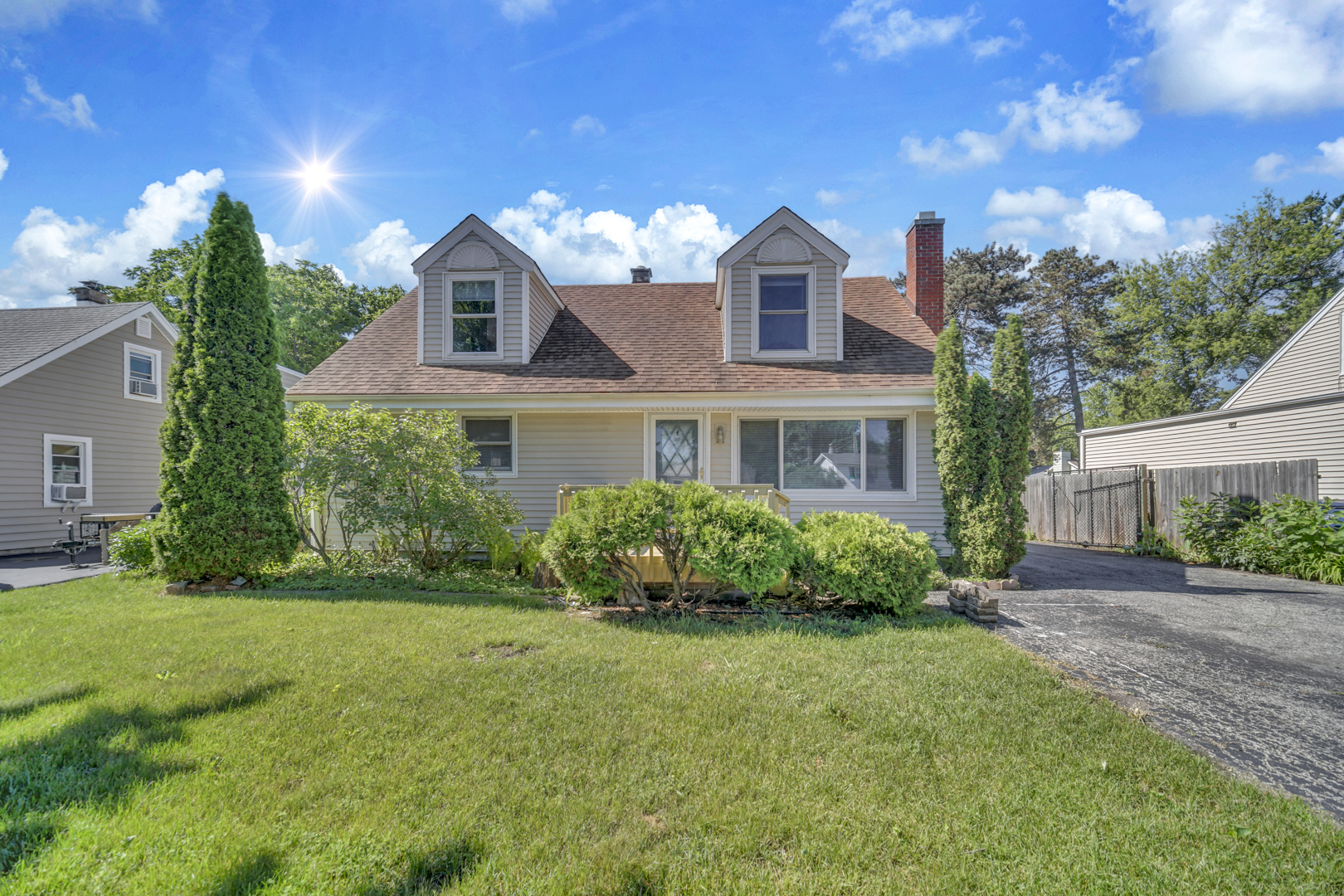 18843 West Deerpath Road Grayslake, IL 60030 - Photo 1 of 35