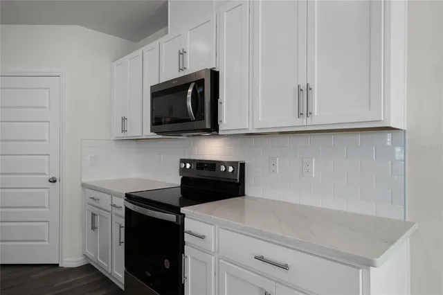 $330,990 | 1604 Hummingbird Lane, Winter Haven, FL 33884