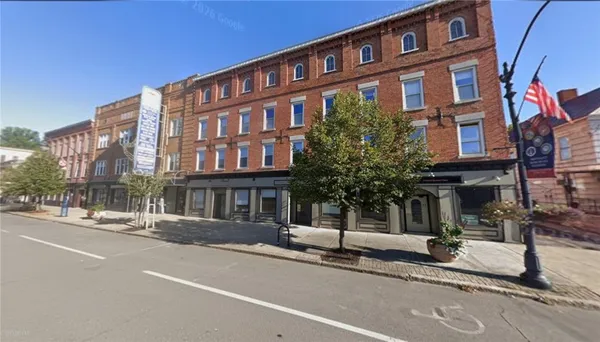 $1,000 | 27 East Main Street, Unit 202, Waterloo, NY 13165