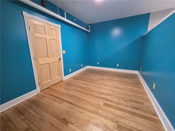 $1,000 | 27 East Main Street, Unit 202, Waterloo, NY 13165