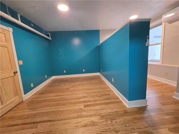 $1,000 | 27 East Main Street, Unit 202, Waterloo, NY 13165