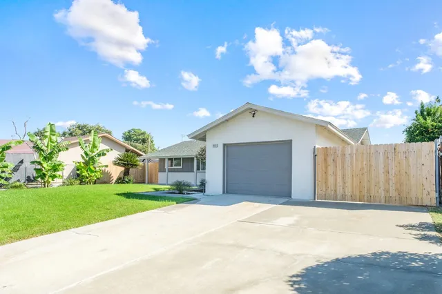 $385,000 | 3062 Jasper Street, Selma, CA 93662
