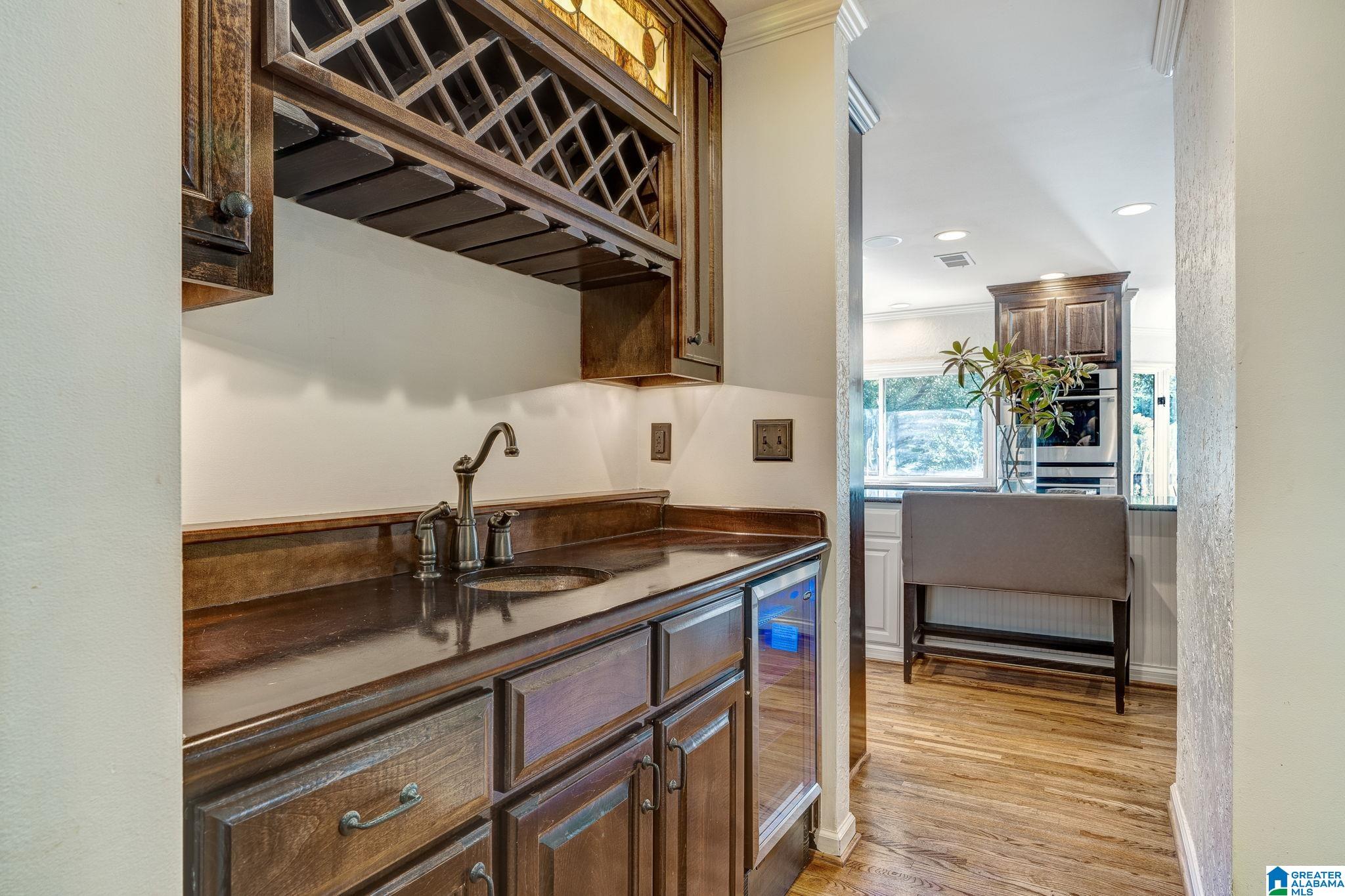 3741 North Woodridge Road Birmingham, AL 35223 - Photo 9 of 60
