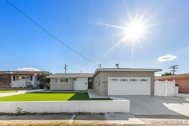 $1,225,000 | 7541 Salizar Street, San Diego, CA 92111