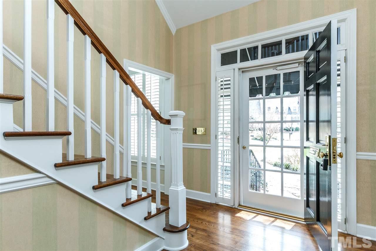 2508 Winterbury Court Raleigh, NC 27607 - Photo 2 of 30 Gallery Image 2
