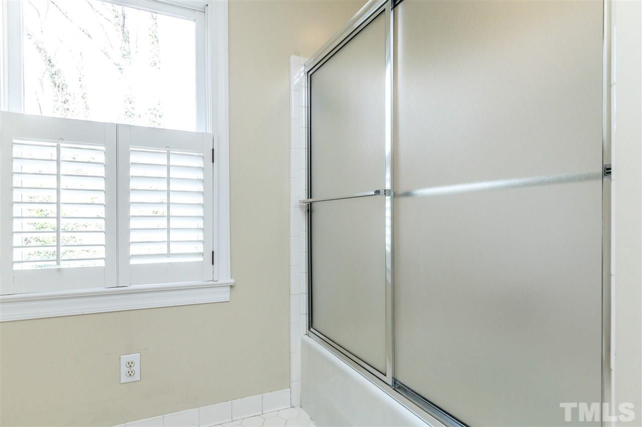 2508 Winterbury Court Raleigh, NC 27607 - Photo 22 of 30 Gallery Image 22
