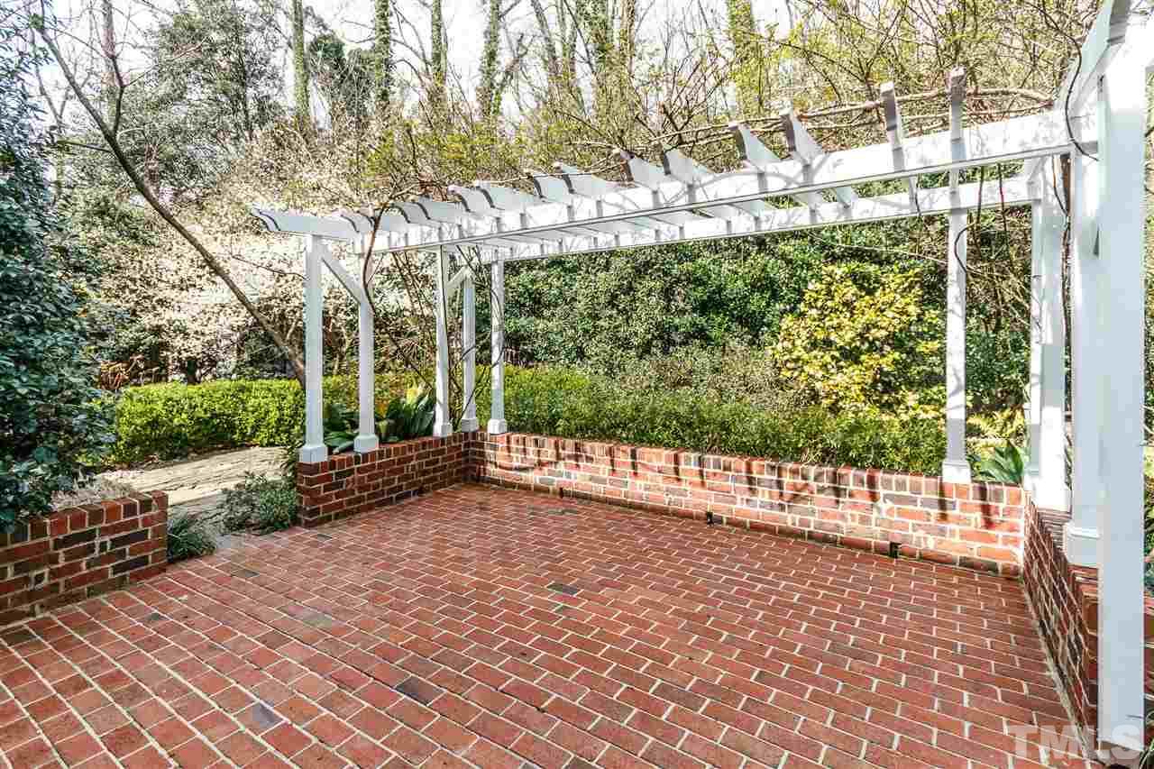 2508 Winterbury Court Raleigh, NC 27607 - Photo 25 of 30 Gallery Image 25