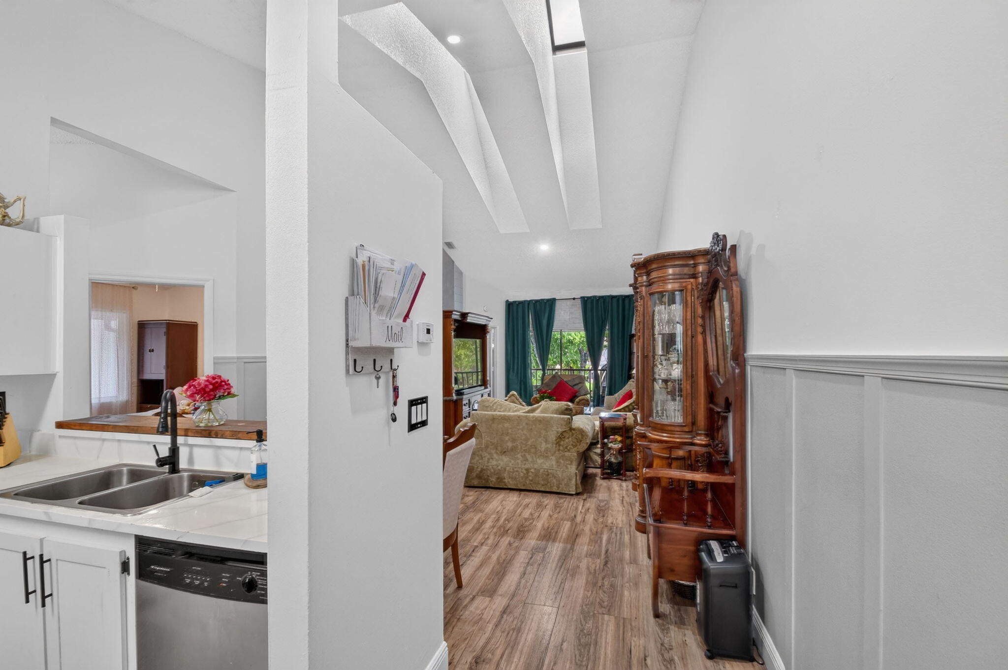 907 Harbour Pointe Way Greenacres, FL 33413 - Photo 24 of 87 Interior View